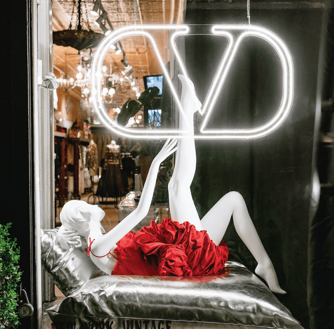 Valentino NYV Round1